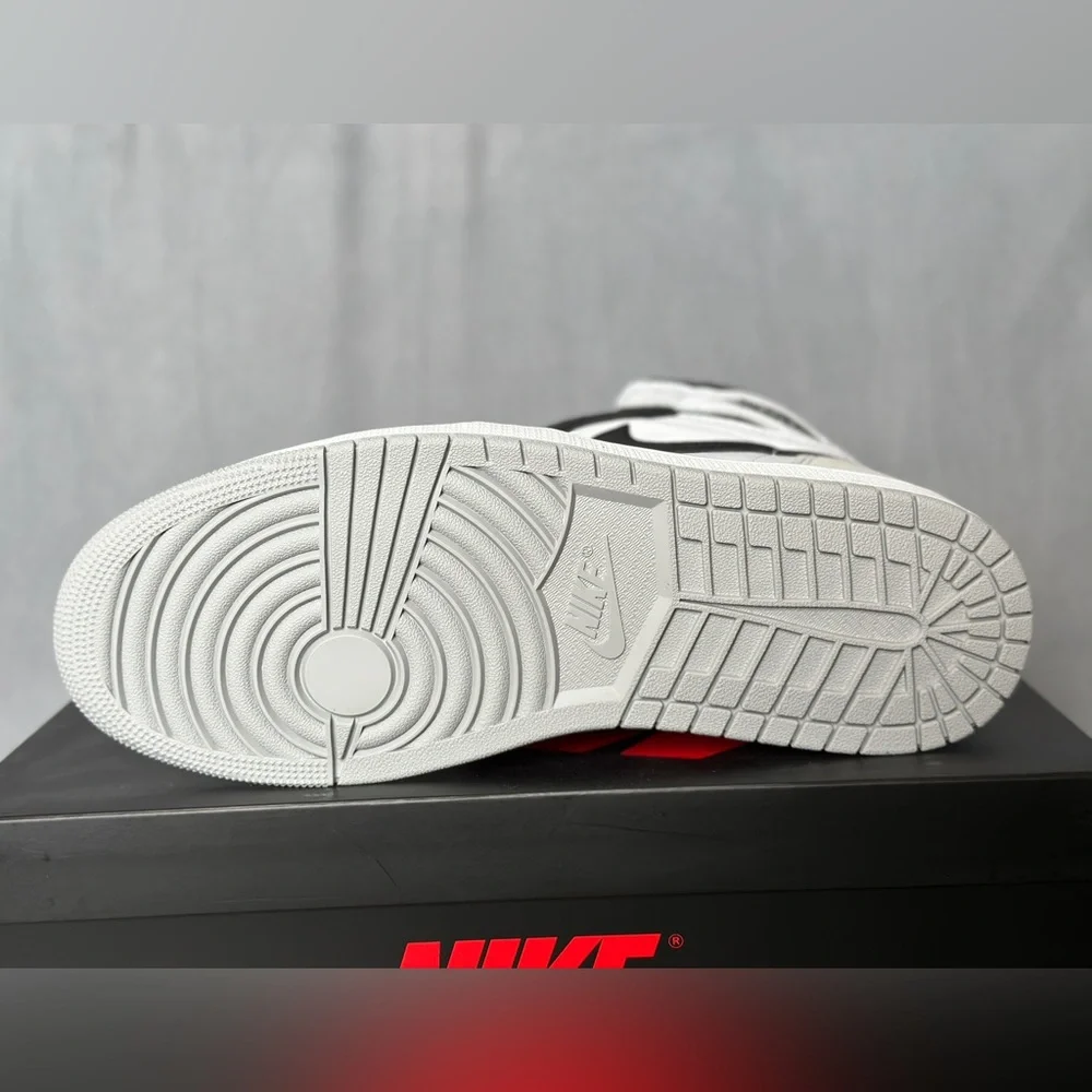 Air Jordan 1 Retro High OG Bleached Coral - Picture 7 of 10